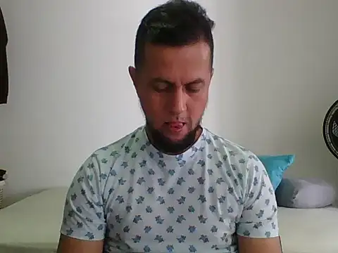 TRIISTAN_KING10 Show Webcam