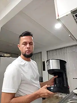 Pokazy przed kamerką – TRIISTAN_KING10