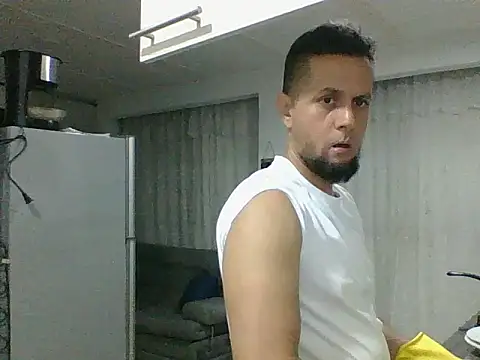 عرض كام TRIISTAN_KING10