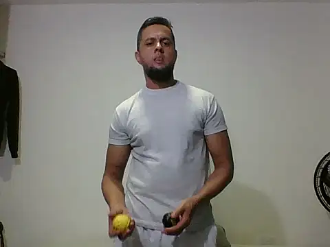 TRIISTAN_KING10 Show Webcam