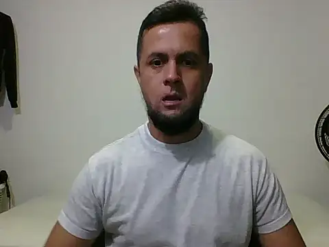 TRIISTAN_KING10: διαδικτυακό σόου στην κάμερα