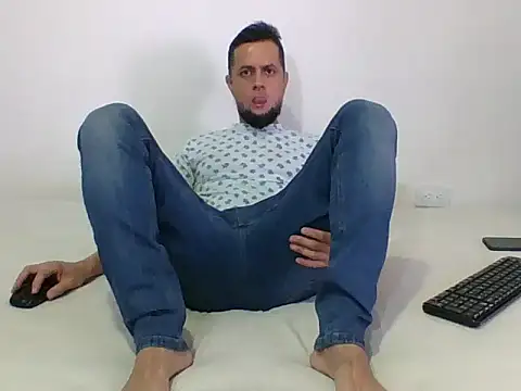 TRIISTAN_KING10 Webcam Show