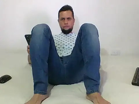 TRIISTAN_KING10 Pertunjukan Webcam