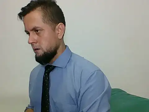 TRIISTAN_KING10: вебкам-шоу
