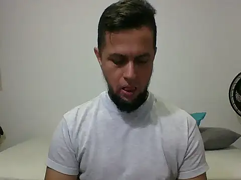 Show Webcam de TRIISTAN_KING10