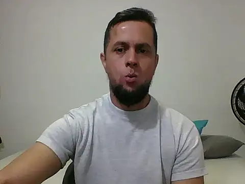 TRIISTAN_KING10's Webcam Show
