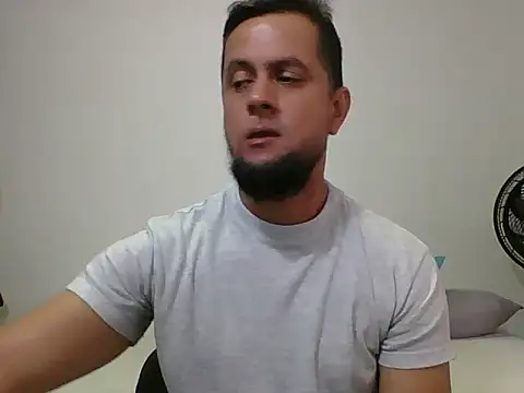 TRIISTAN_KING10 Show in webcam
