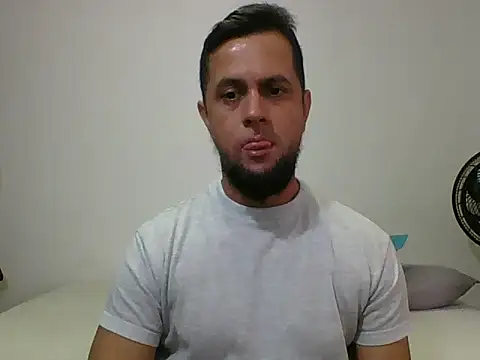 TRIISTAN_KING10 webcam show