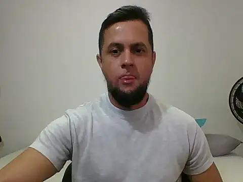 TRIISTAN_KING10's Webcam Show
