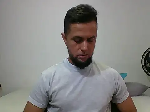 Show Webcam de TRIISTAN_KING10