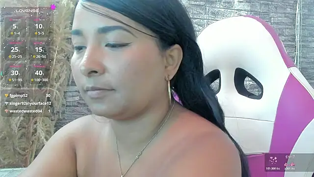 Chat +18 de paola_ih ao vivo