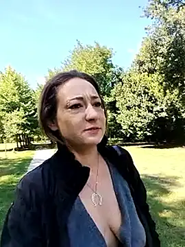 Taata89 Show in webcam