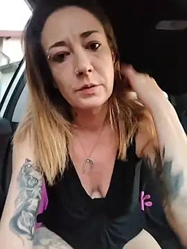 Taata89 Show in webcam