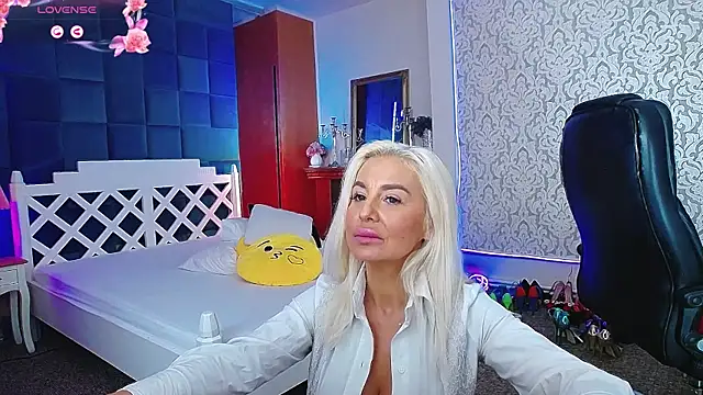 Chatroom XXX en direct de MissKora