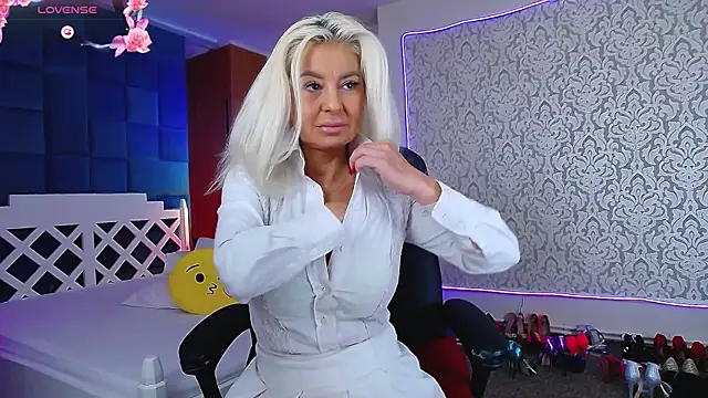 MissKora – Live XXX-chat