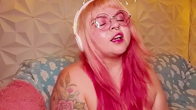 Онлайн чат XXX Satyn_doll