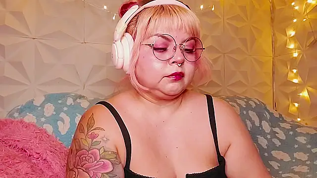 Satyn_doll Webcam Show
