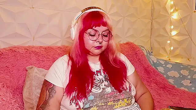 Satyn_doll webkamerás műsora