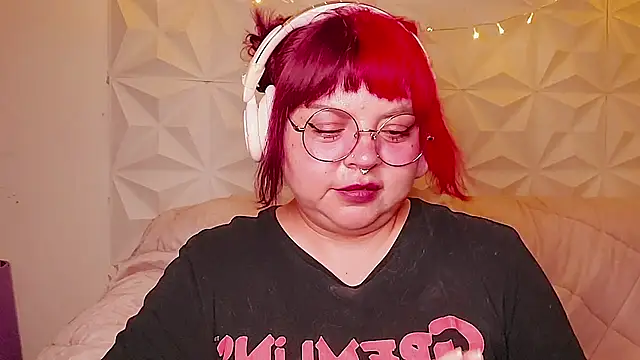 Satyn_dollのライブXXXチャット