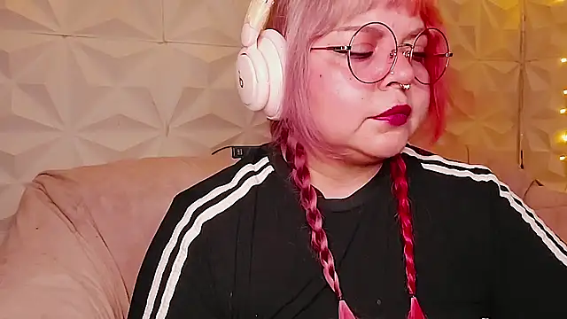 Chat XXX en directo de Satyn_doll
