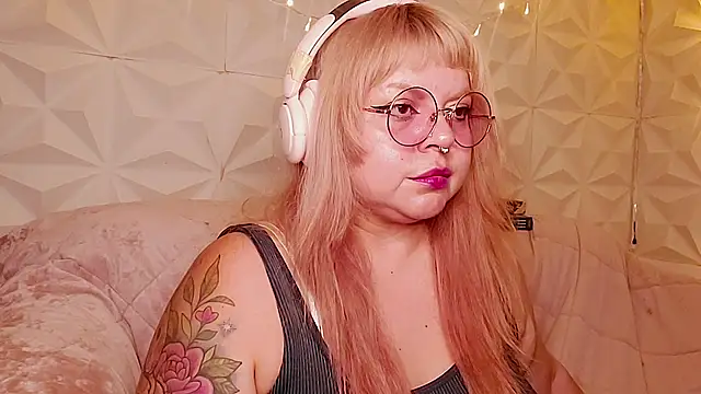 Satyn_doll – webcam-show
