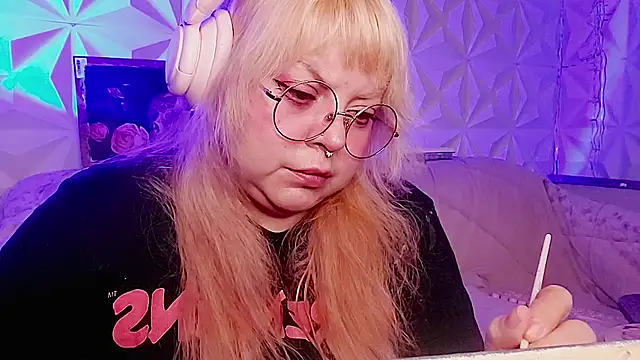 Satyn_doll 现场XXX聊天