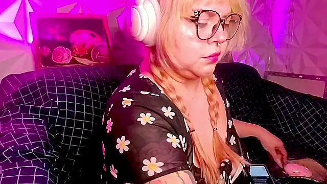Satyn_doll's Webcam Show