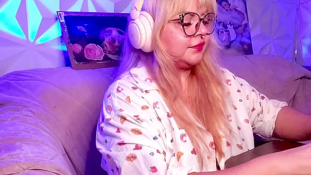 Czat XXX na żywo – Satyn_doll