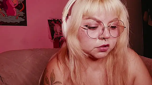 Satyn_doll's Webcam Show