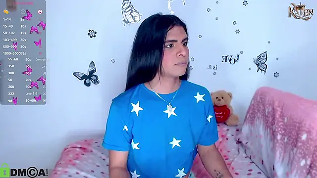 karen_sophia: διαδικτυακό σόου στην κάμερα