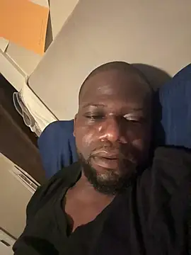 Yaboiyo1 Show in webcam