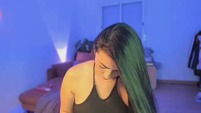 MissyCollins99 Adlı Modelin Canlı XXX Sohbeti