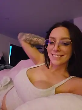 LilyOrion Chat XXX in diretta