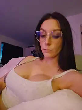 LilyOrion Chat XXX in diretta