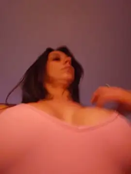 צ'אט XXX בשידור חי של LilyOrion