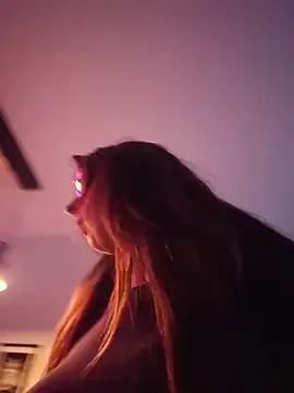 LilyOrion webkamerás műsora