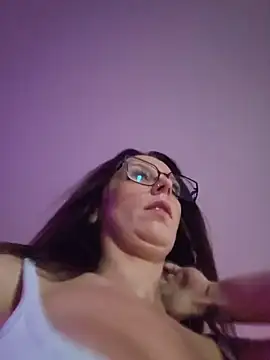 צ'אט XXX בשידור חי של LilyOrion