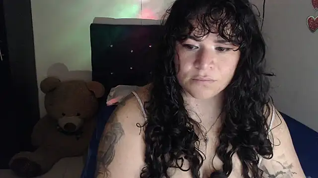Chat XXX en directo de ANGELIQUE_KLANE