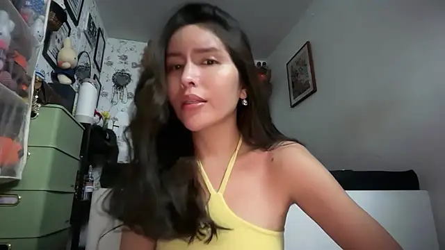 צ'אט XXX בשידור חי של SensualSanya