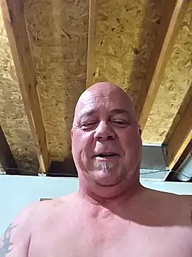 horny4you1's Webcam Show