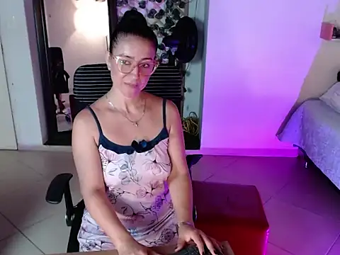 XXX chat uživo modela shamanhta