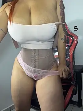 miapichxs Chat XXX in diretta