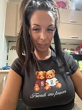 Almmaxxxx – webcam-show
