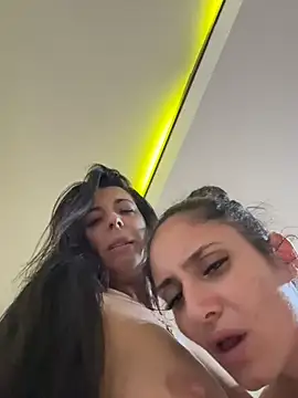 Almmaxxxx Webcam show