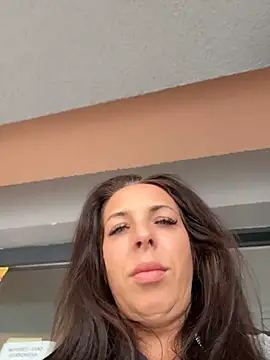 Show modela Almmaxxxx na web-kameri