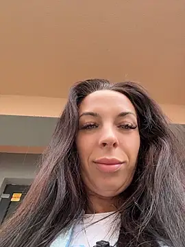 Almmaxxxx Webcamshow