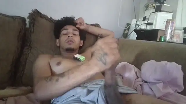 bigdickjojo69 Show in webcam