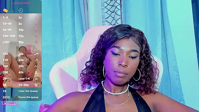 Živý XXX chat myblackdoope