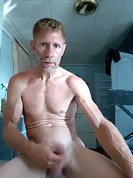 daddy_daddy_d Show in webcam