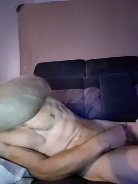 daddy_daddy_d Show in webcam